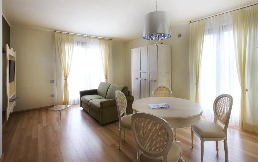 ホテルIl Castello Di ローヴェレ 部屋 写真